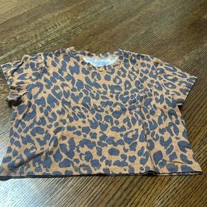 Katie- J cropped T-shirt. Size L. Kids